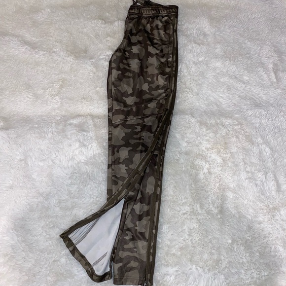 Adidas track pants - Picture 2 of 2